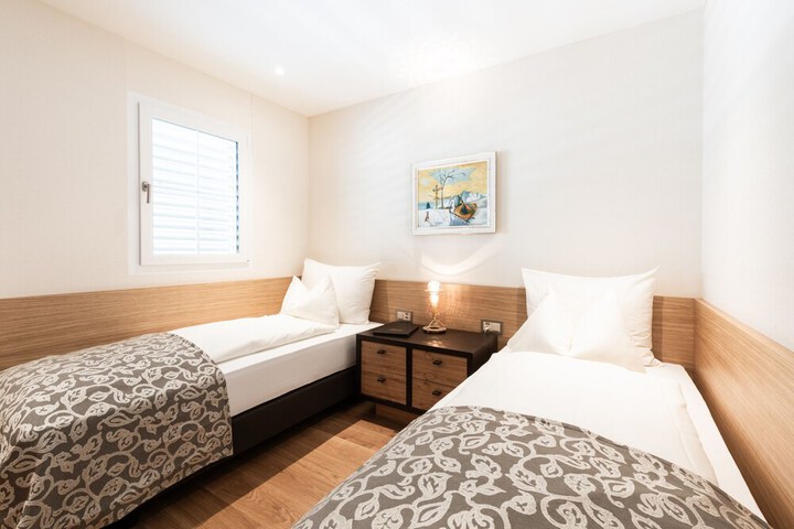 Room 5 of 41