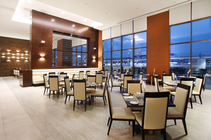 Dining 94 of 116