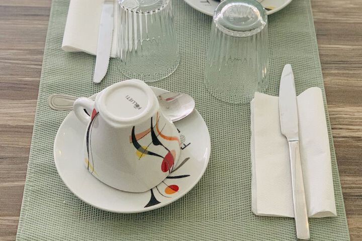 Breakfast/Coffee Service 17 of 20