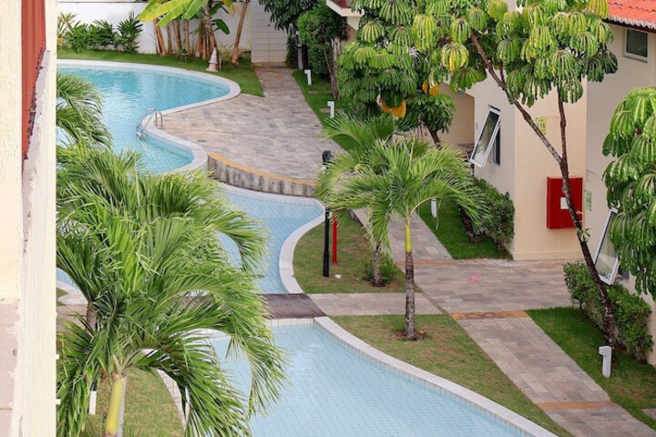 Pool 65 of 94