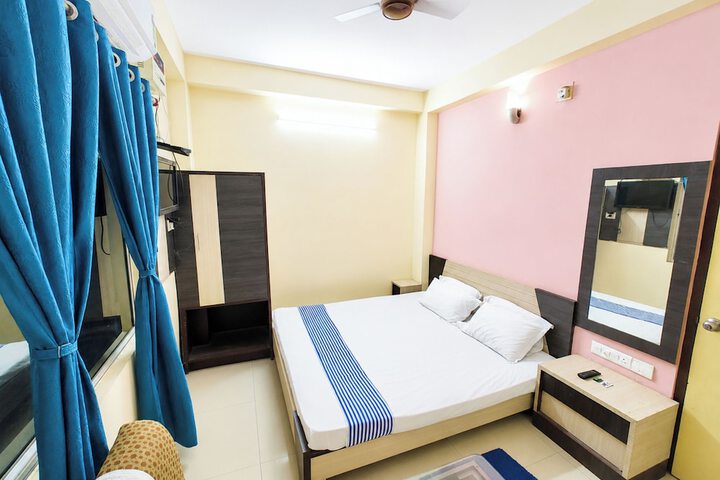 Room 3 of 13