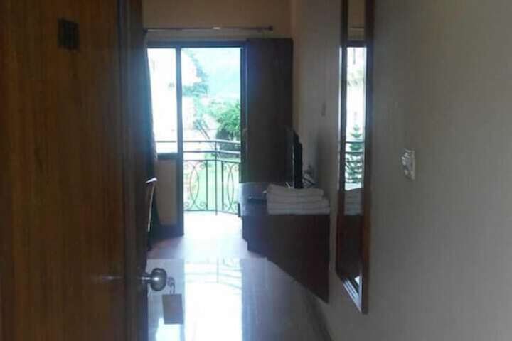 Room 16 of 41