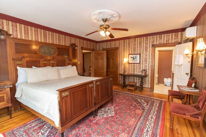 Room 4 of 41