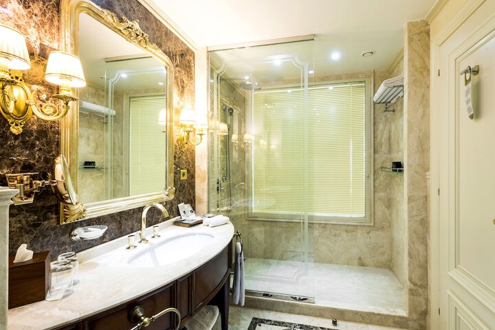 Bath Amenities