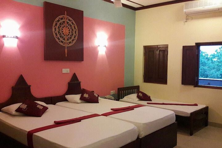 Room 6 of 38