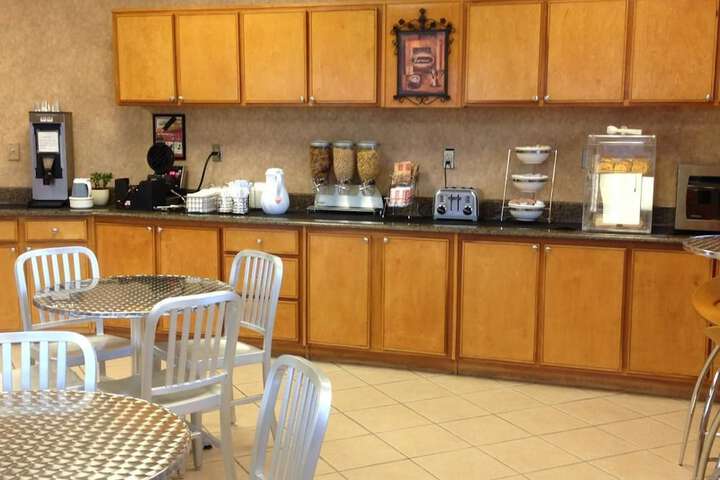 Breakfast/Coffee Service 15 of 19