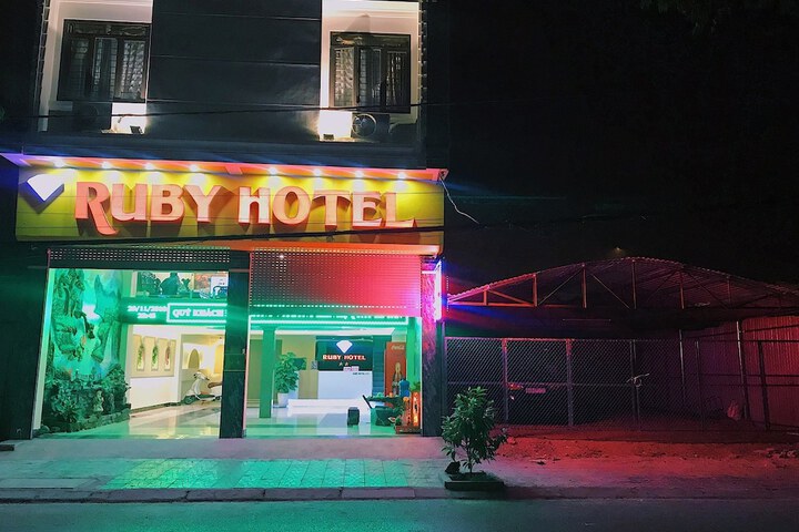 Hotel 32 of 37