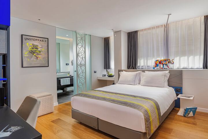 Room 3 of 31