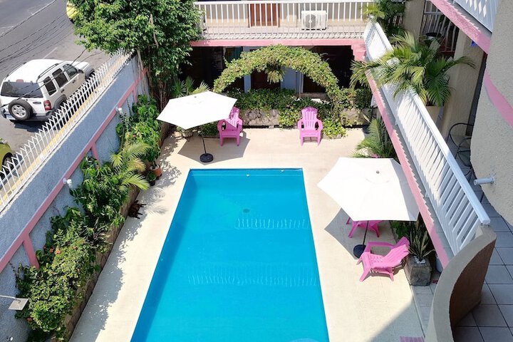 Pool 42 of 90
