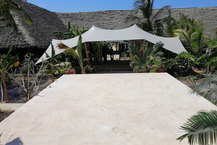 Hotel Exterior 78 of 86