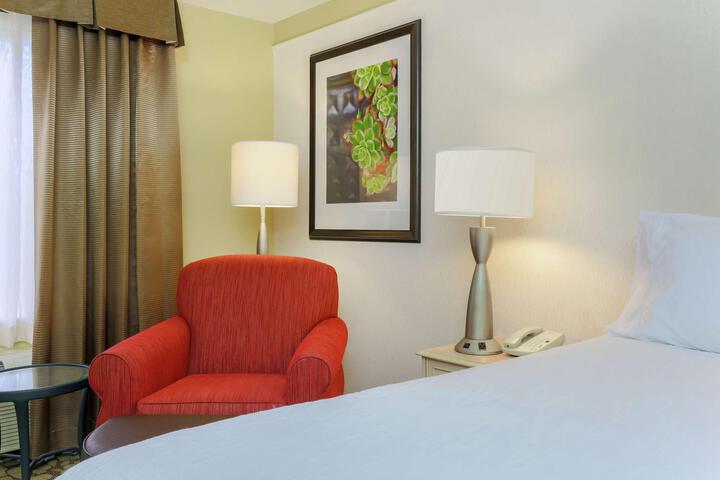 1 King Bed (10 of 19)
