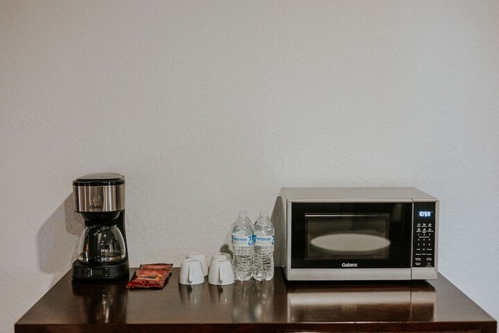 Breakfast/Coffee Service 76 of 161