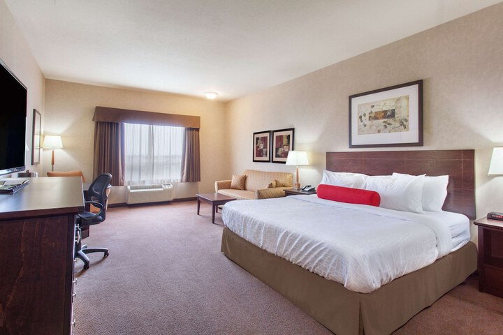 Room 10 of 26
