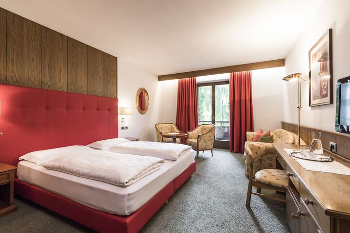 Room 9 of 70