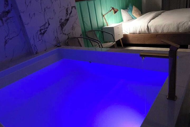 Room 45 of 70