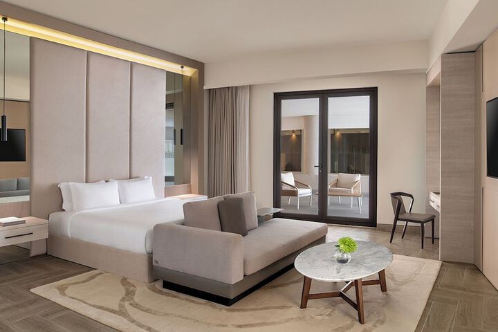 Room 10 of 44