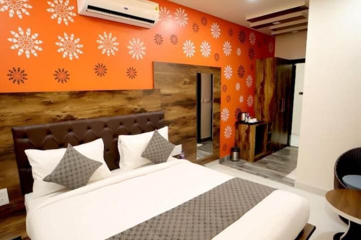 Room 14 of 19