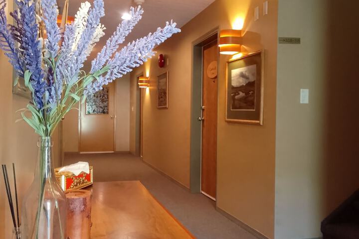 Ballroom/Hall 19 of 28