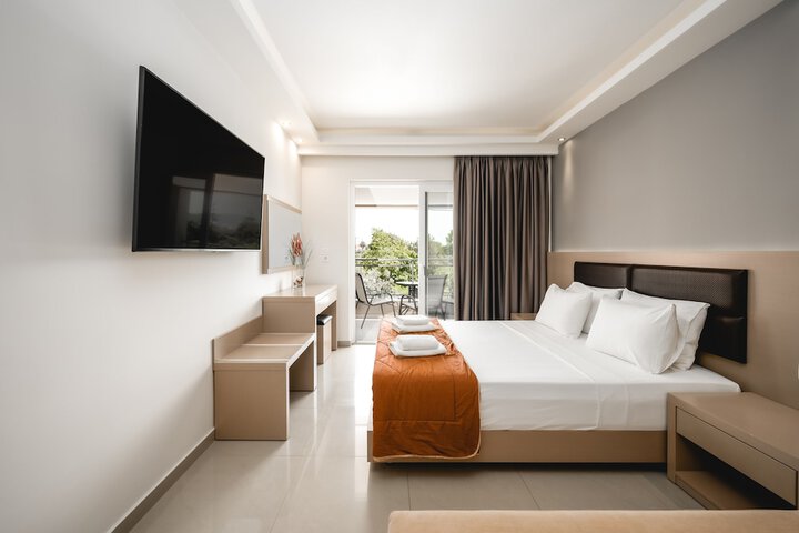 Room 44 of 138