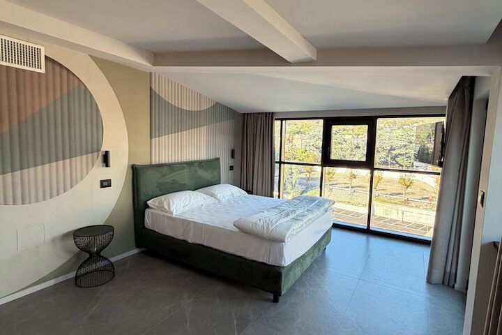 Room 17 of 54