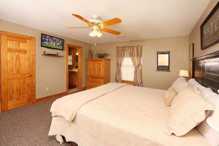 Room 4 of 38