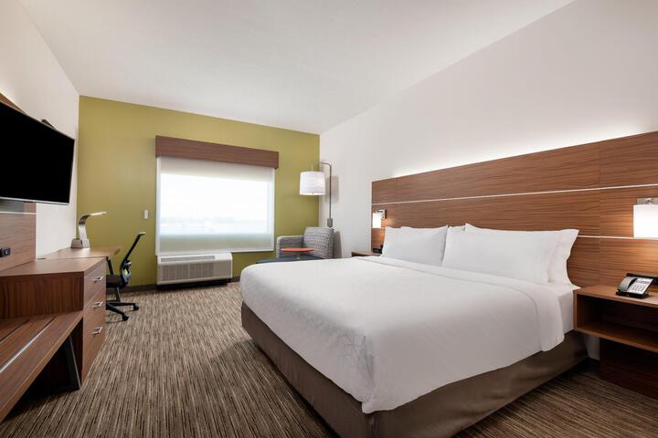 Standard King Bed Accessible (1 of 9)