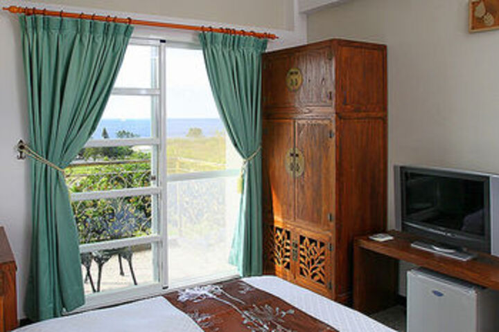 Room 29 of 33
