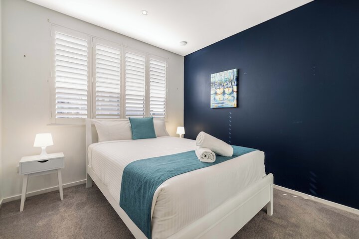 Room 4 of 120