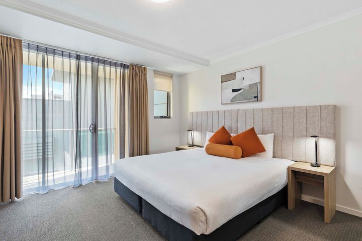 Room 3 of 20