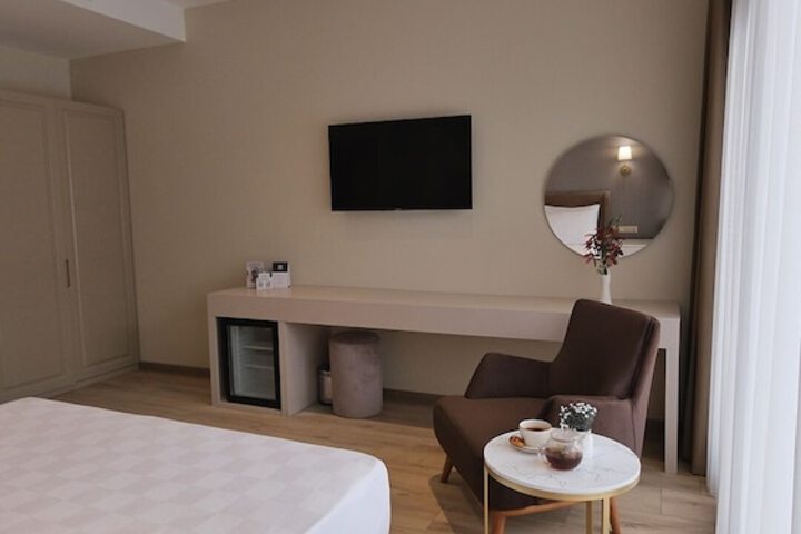 Room 90 of 137