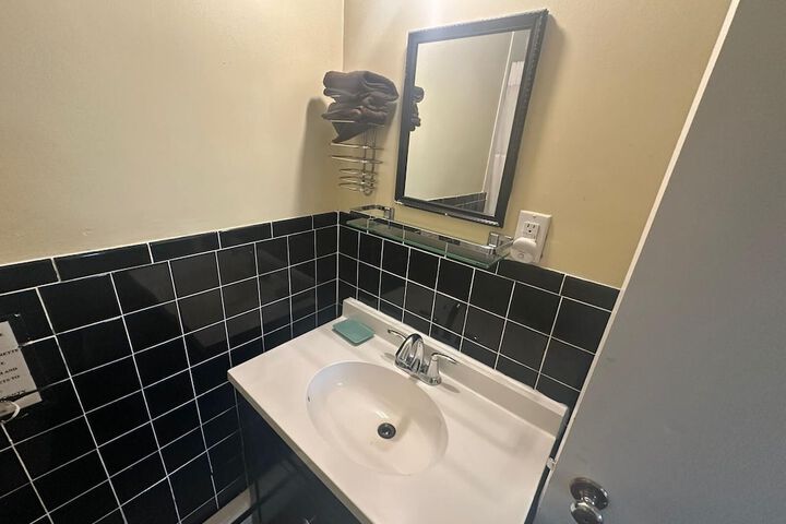 Room 26 of 42