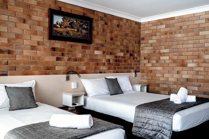Room 27 of 52