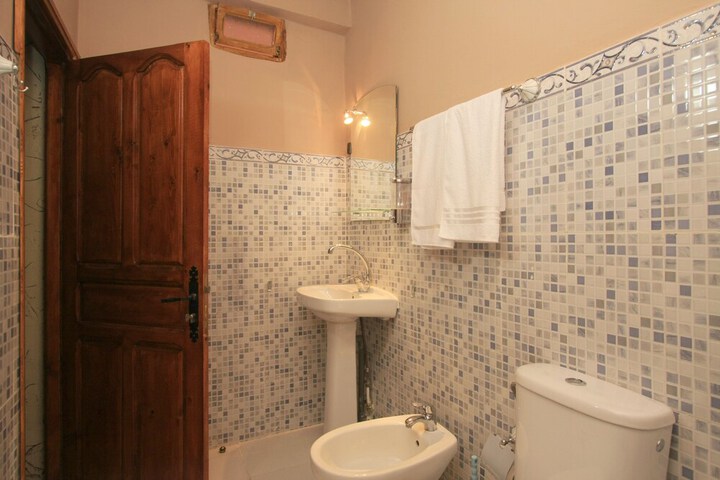 Room 21 of 29