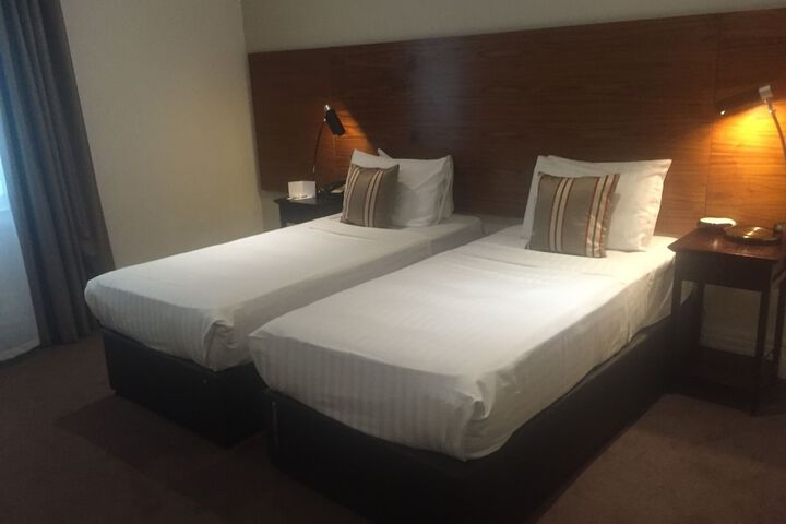 Room 16 of 85