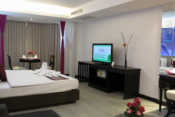 Room 17 of 51