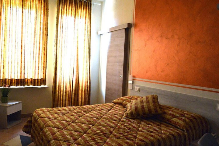 Room 50 of 109