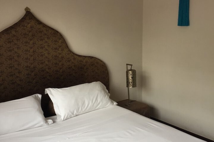 Room 18 of 19