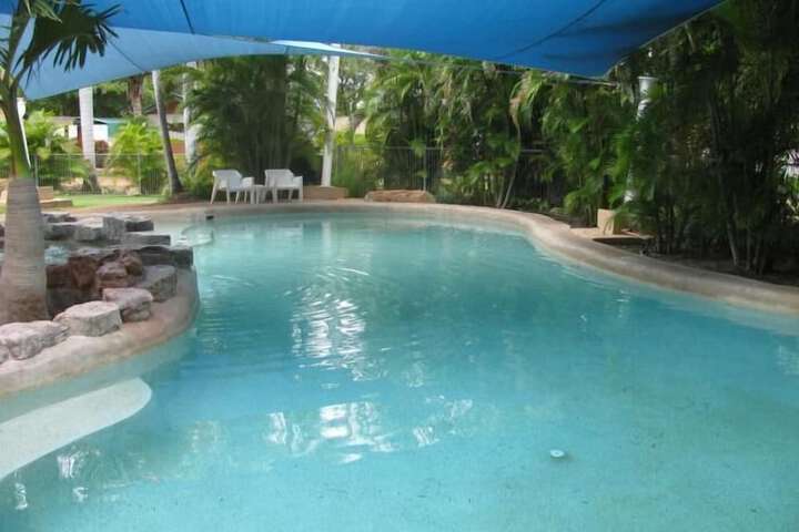 Pool 7 of 11