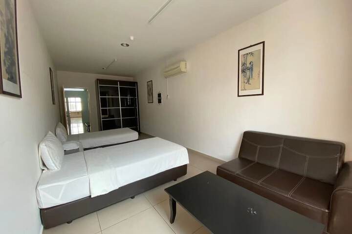 Room 15 of 69