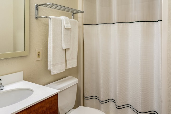 Room 12 of 22