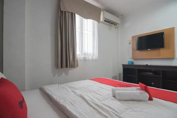 Room 4 of 17