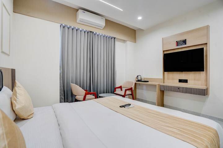 Room 13 of 25