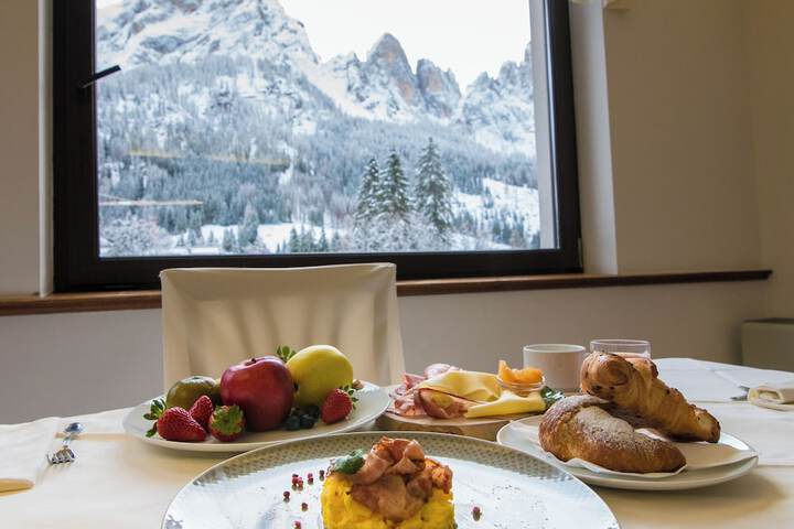 Breakfast/Coffee Service 53 of 71