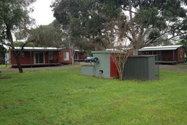 Hotel Exterior 19 of 128