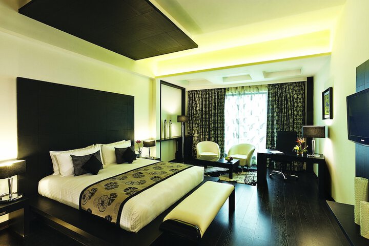 Room 6 of 49