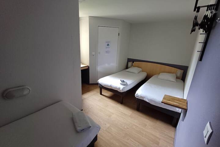 Room 5 of 24