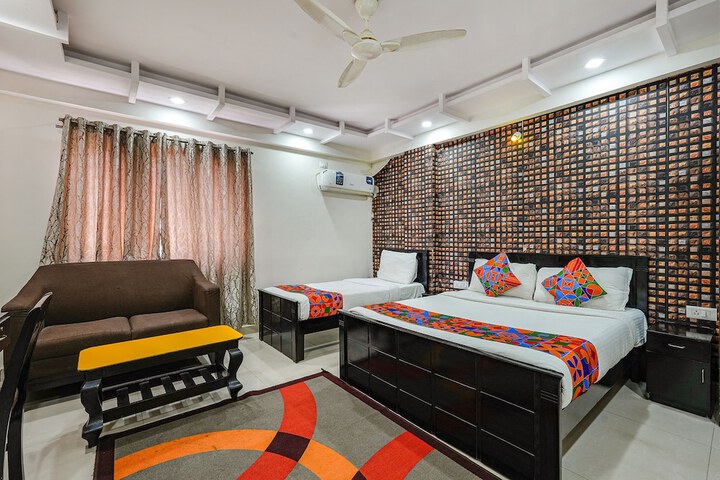 Room 16 of 32
