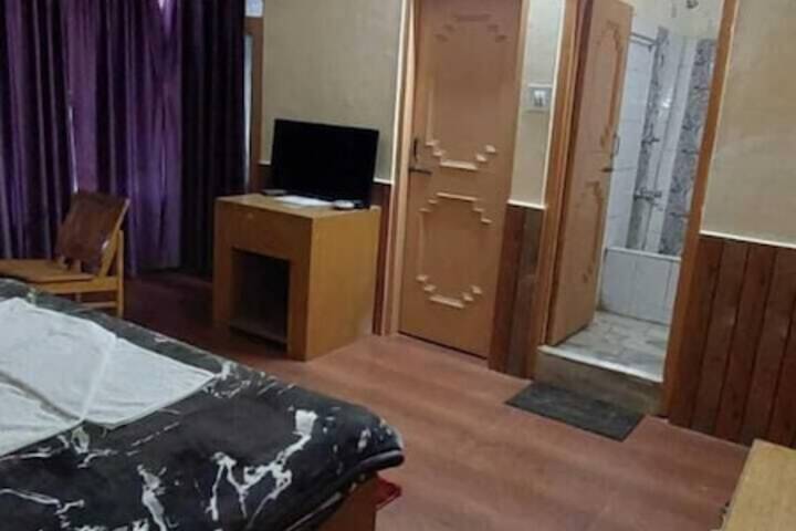 Room 21 of 39