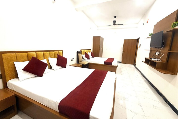 Room 4 of 71