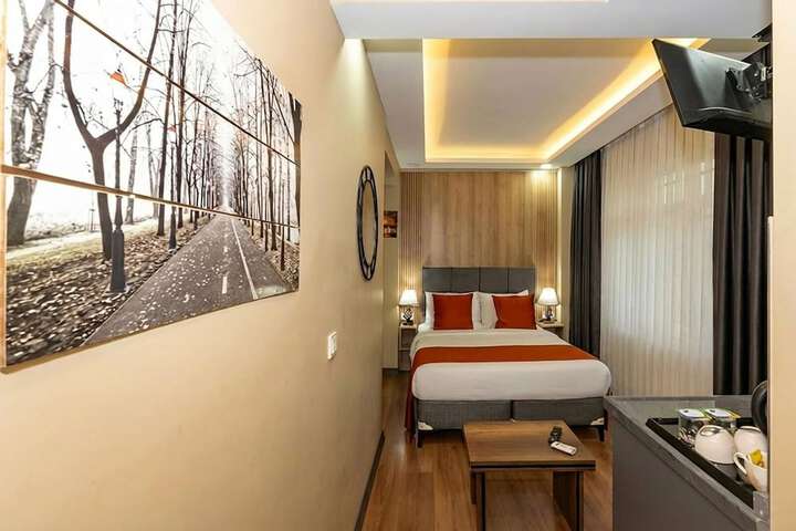 Room 21 of 73
